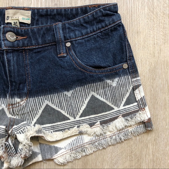 Unique Roxy Patterned Shorts, Blue denim - Picture 3 of 5